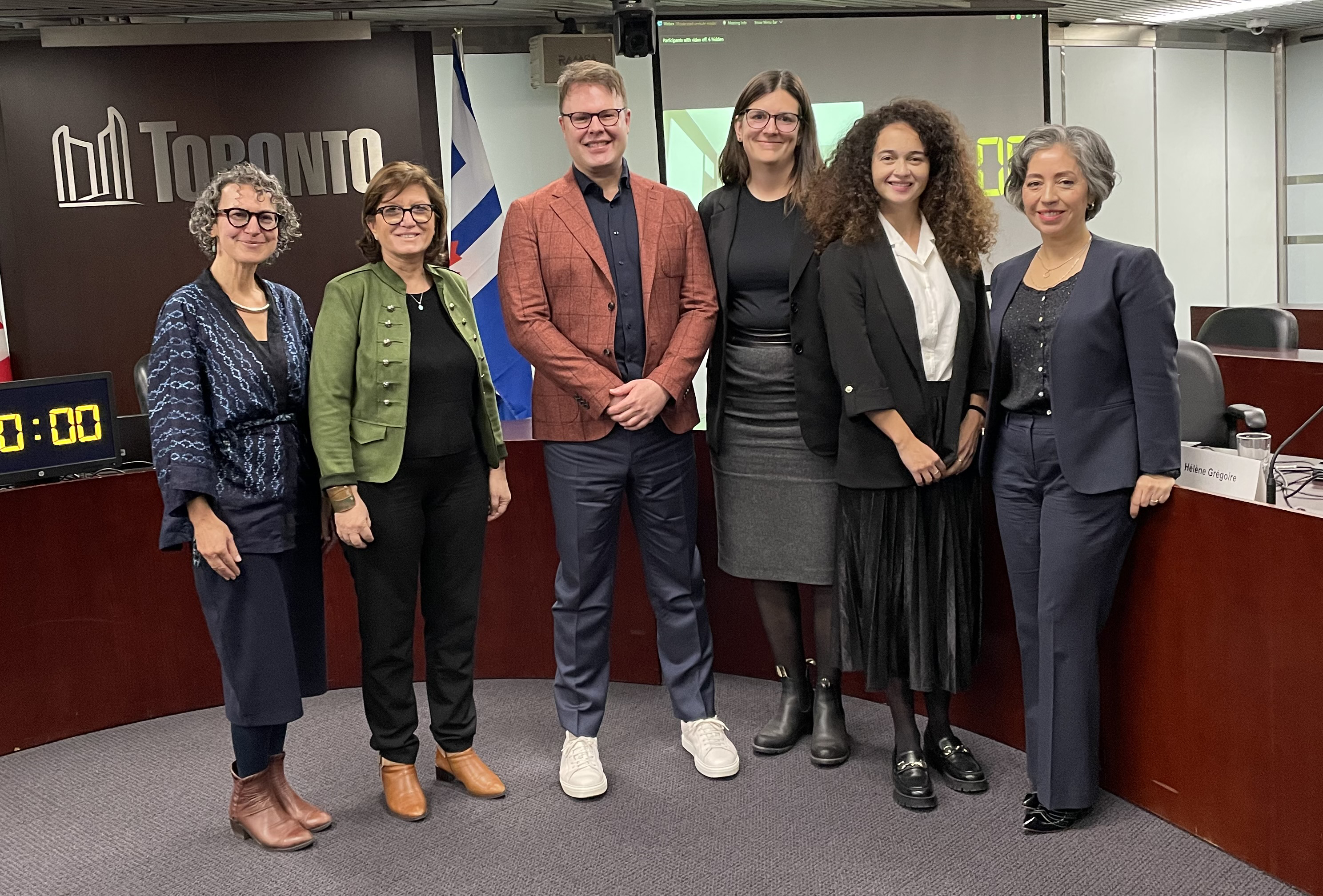 Commissioner with members of the Toronto Francophone Affairs Advisory Committee